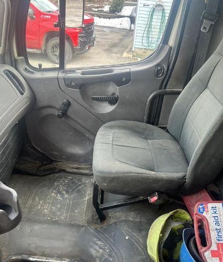 Used 2007 Freightliner Business Class M2 100