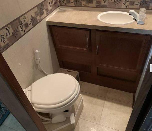 Used 2008 Fleetwood Bounder 35E