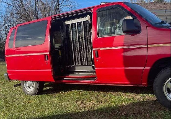 Used 2014 Ford Econoline Wagon XL