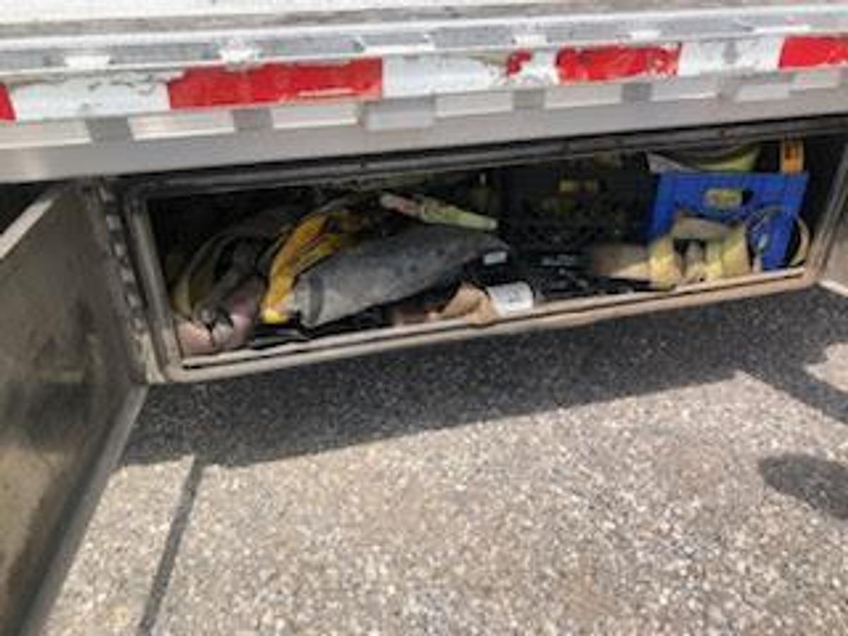 Used 2010 Reitnouer Step Deck Trailer