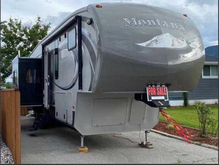 Used 2013 Keystone Montana High Country 303RK