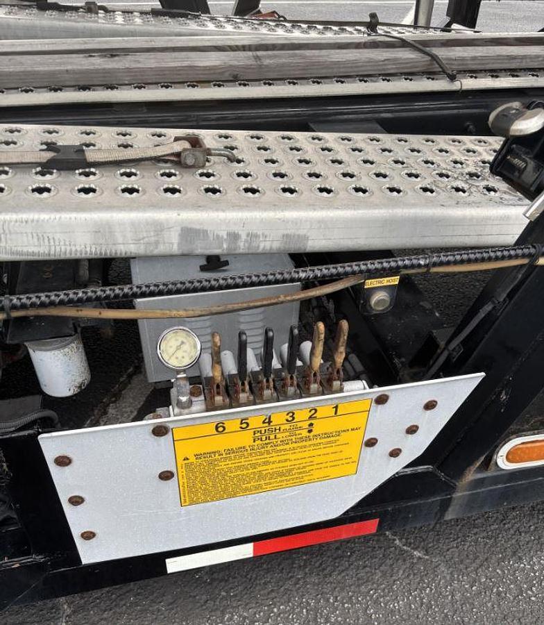 Used 2018 Peterbilt 348 Car Hauler Truck