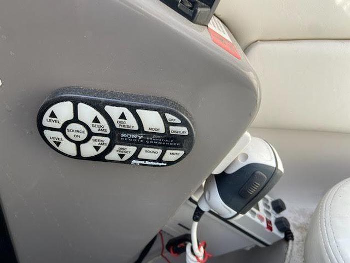 Used 2001 Four Winns 248 Cuddy