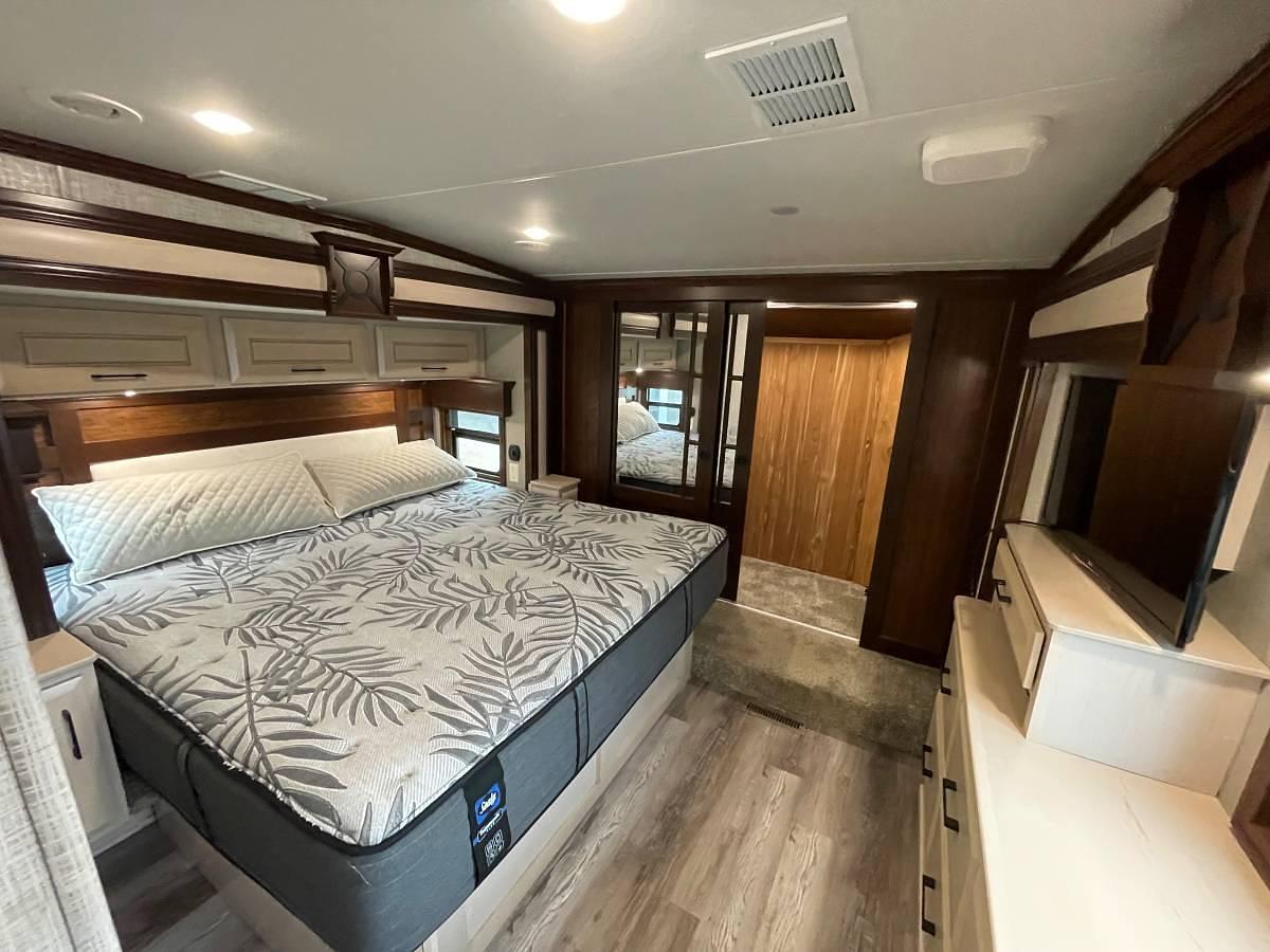 Used 2020 DRV Mobile Suites 36RKSB