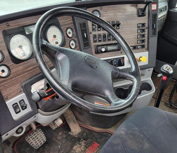 Used 2015 Freightliner CORONADO 122 SD