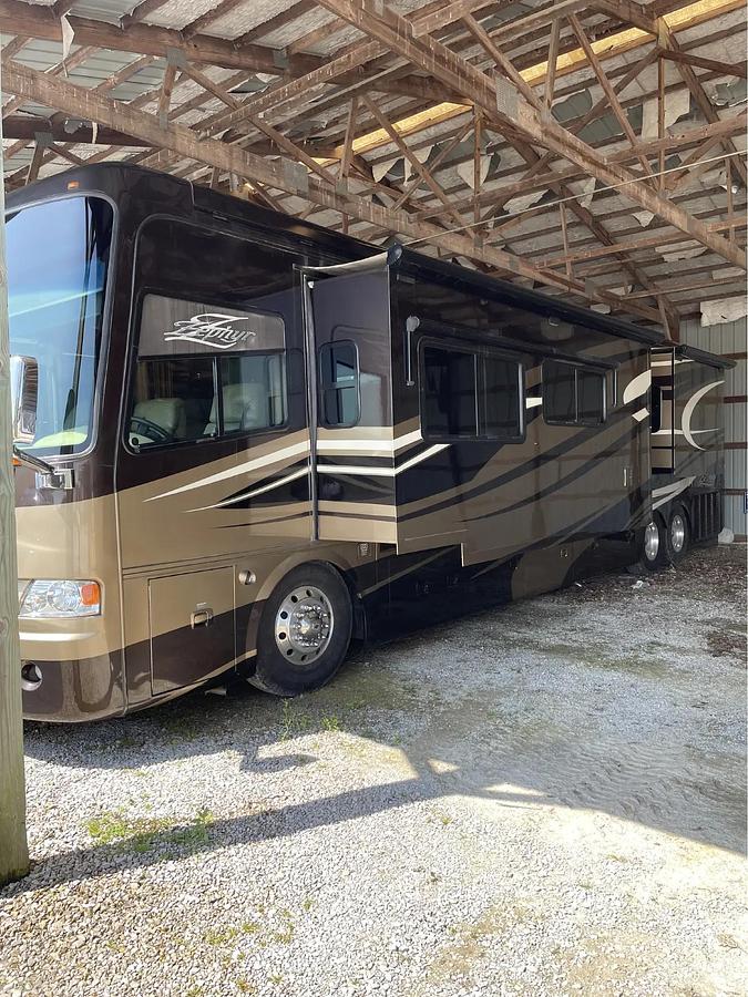 Used 2010 Tiffin Zephyr 45QBZ Class A Diesel Motorhome
