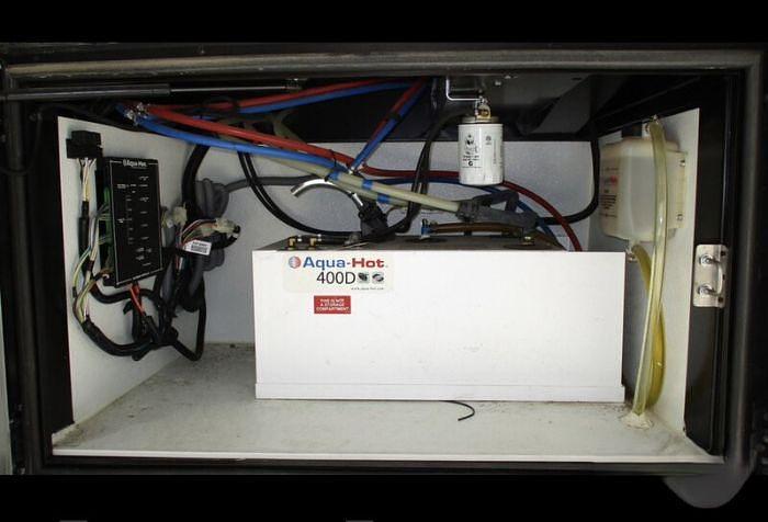 Used 2014 American Coach American Revolution 42W