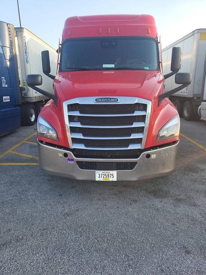 Used 2020 Freightliner Cascadia