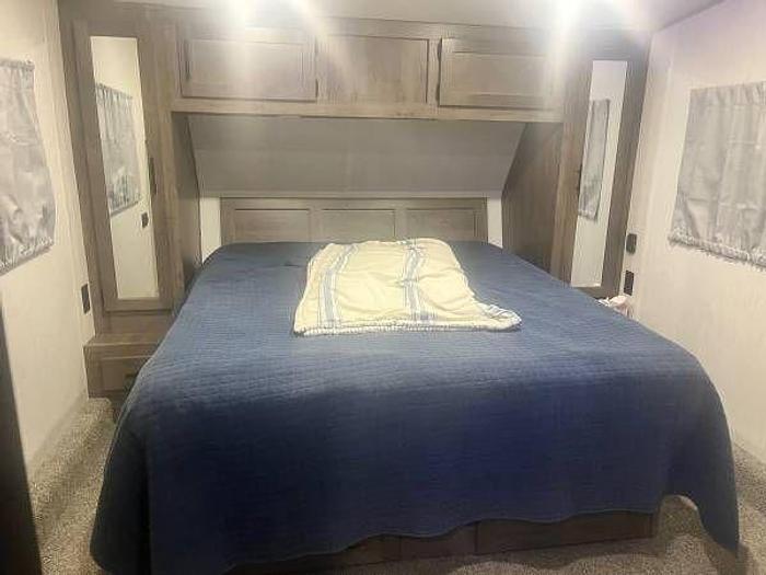 Used 2022 Cherokee Wolfpack 315 Pack 12