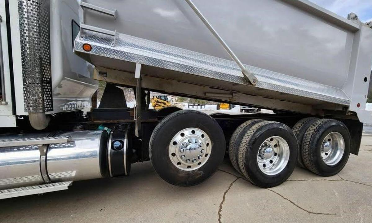 Used 2020 Kenworth T800