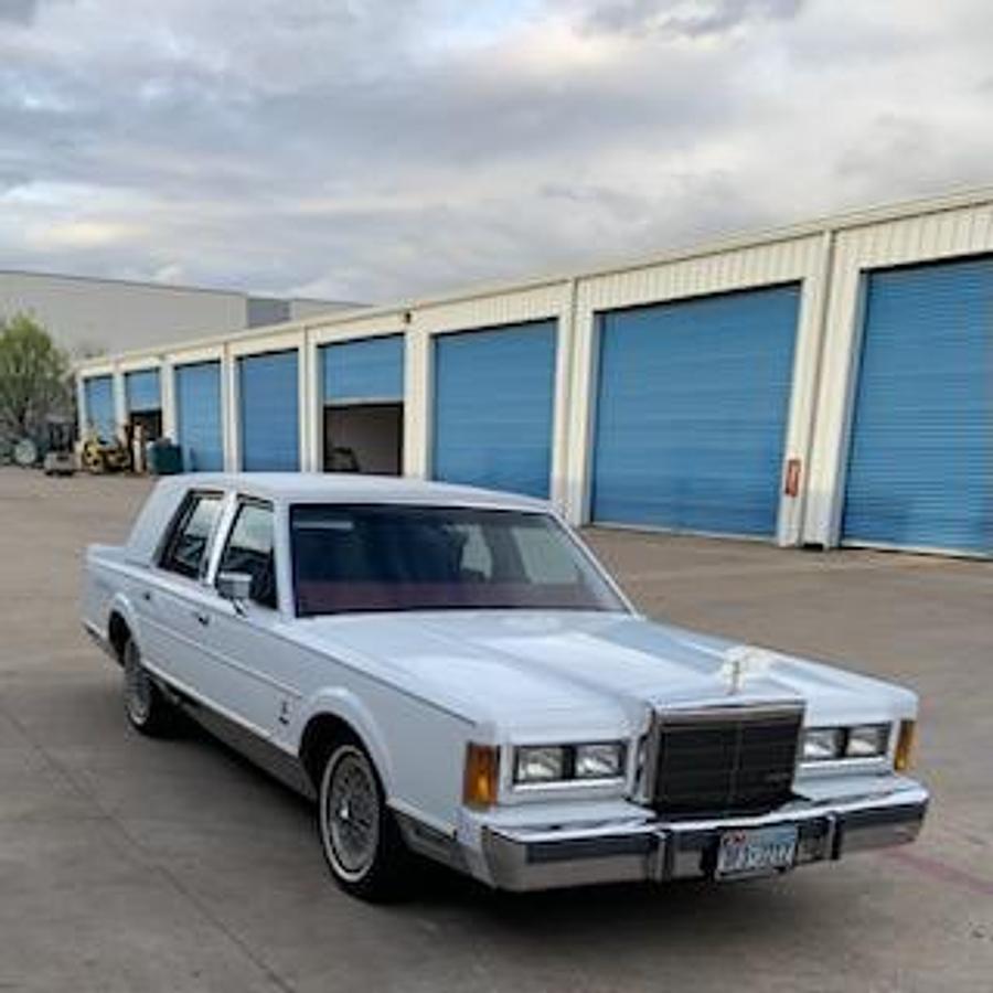 Used 1989 Lincoln Town Car Presidential Package