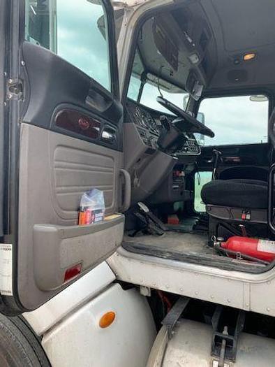 Used 2014 Peterbilt 384