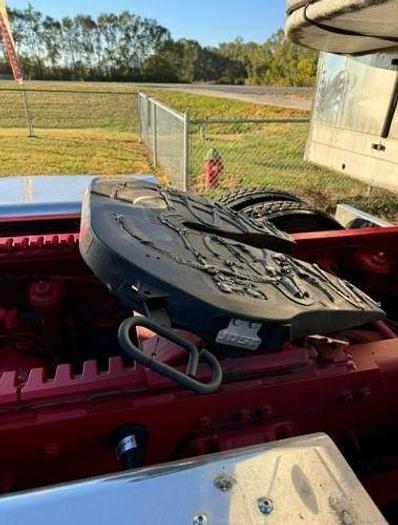 Used 2015 Peterbilt 389 Glider Kit