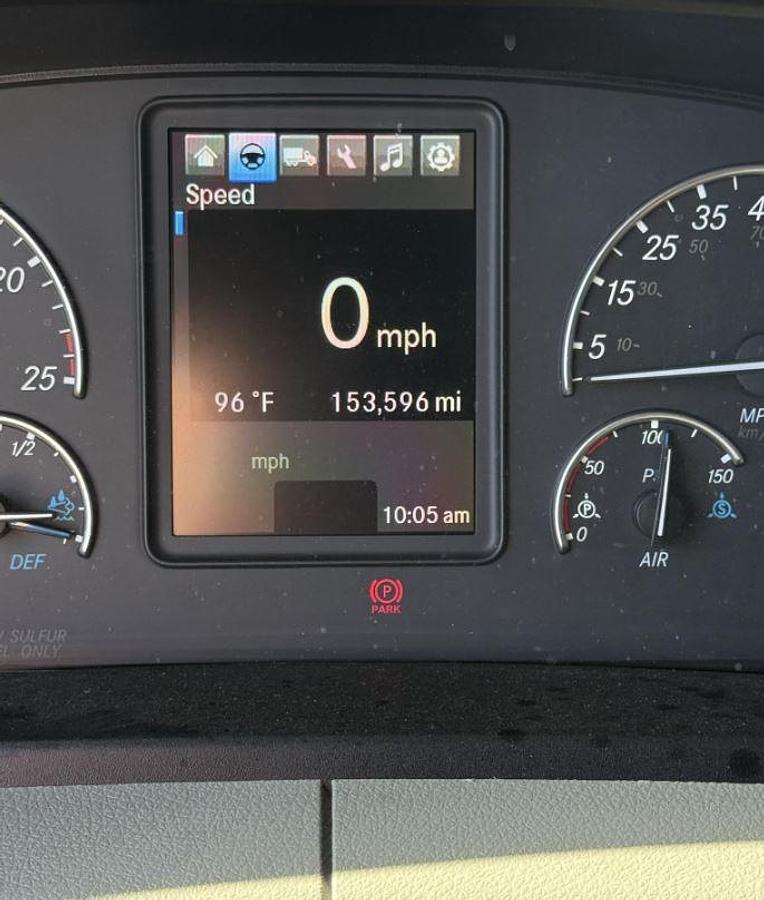 Used 2024 Freightliner Cascadia 125