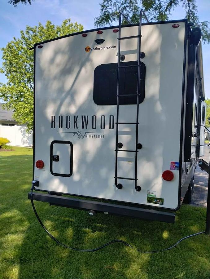 Used 2023 Forest River Rockwood Signature Ultra Lite