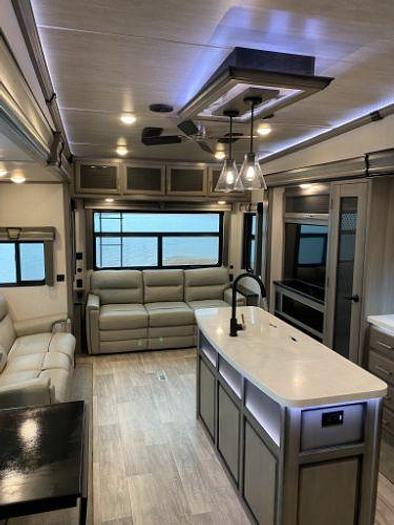 Used 2022 Keystone Montana 3931FB