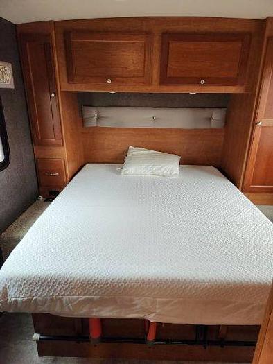 Used 2017 Winnebago Vista
