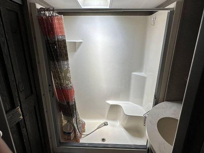 Used 2016 Keystone Raptor 352TS