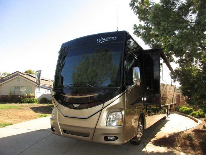 Used 2015 Fleetwood Discovery LXE 40E