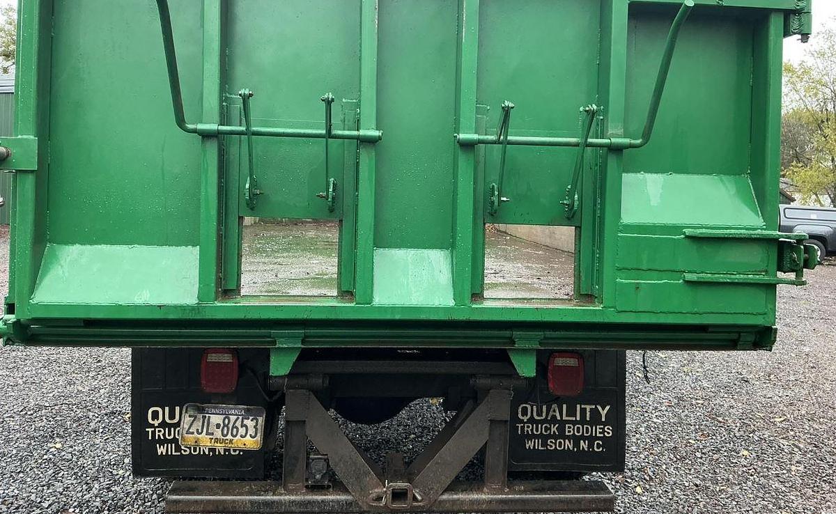 Used 2005 GMC Topkick C7500 Dump Truck