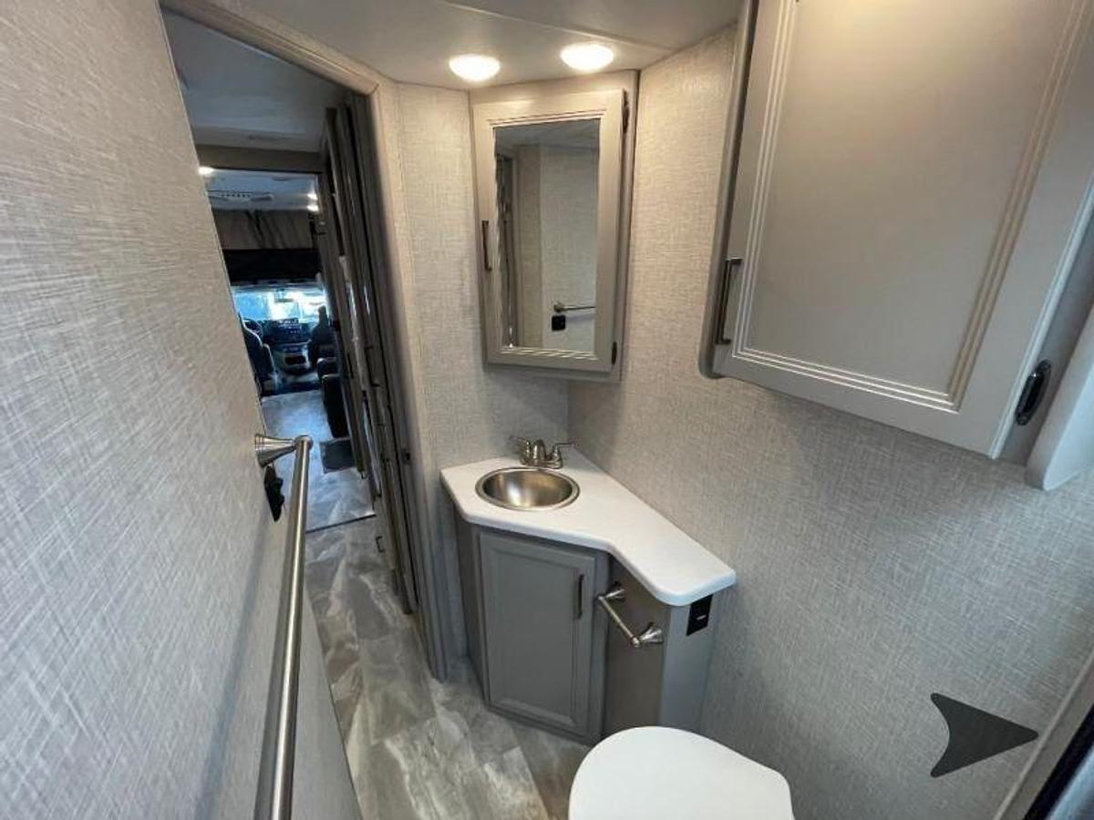 Used 2024 Thor Motor Coach Quantum KW29