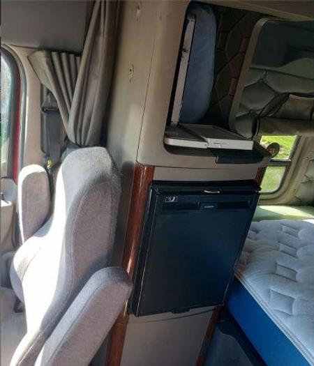 Used 2012 Freightliner Cascadia 125