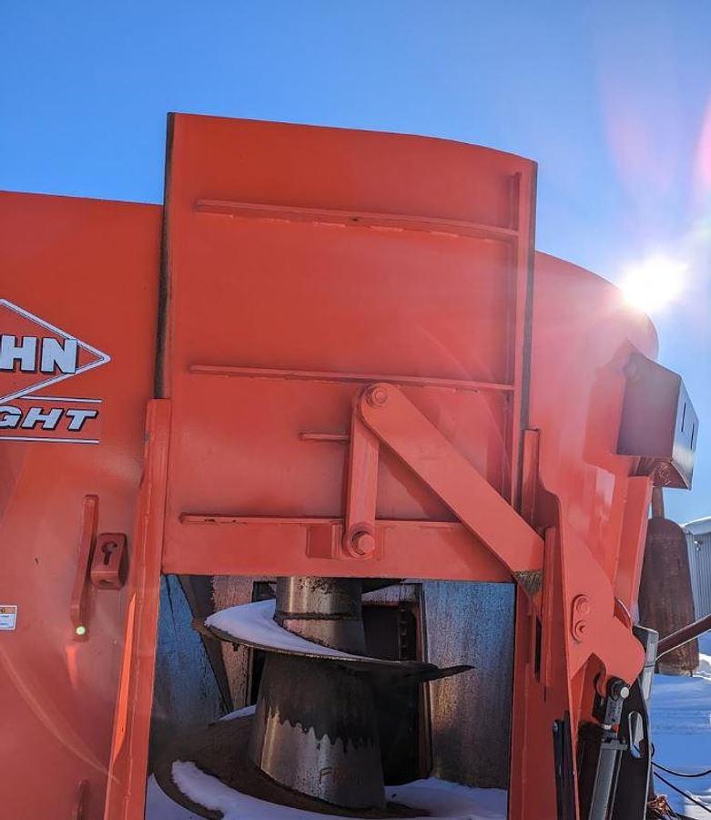 Used 2016 Kuhn Knight VT144