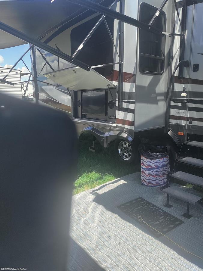 Used 2014 Heartland Landmark San Antonio