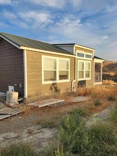 Used Unknown Athens Park Model Tiny Home
