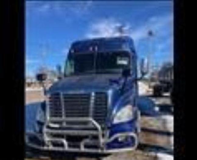 Used 2009 Freightliner Cascadia 125