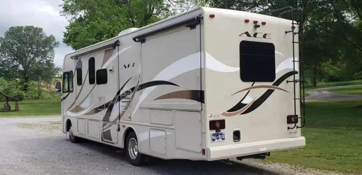 Used 2016 Thor Motor Coach ACE Class A Motorhome