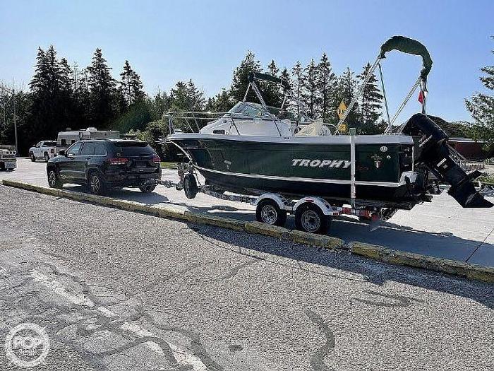 Used 2005 Trophy 2002 Walkaround