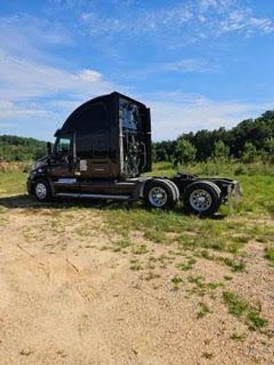 Used 2017 Freightliner CASCADIA 125 EVOLUTION