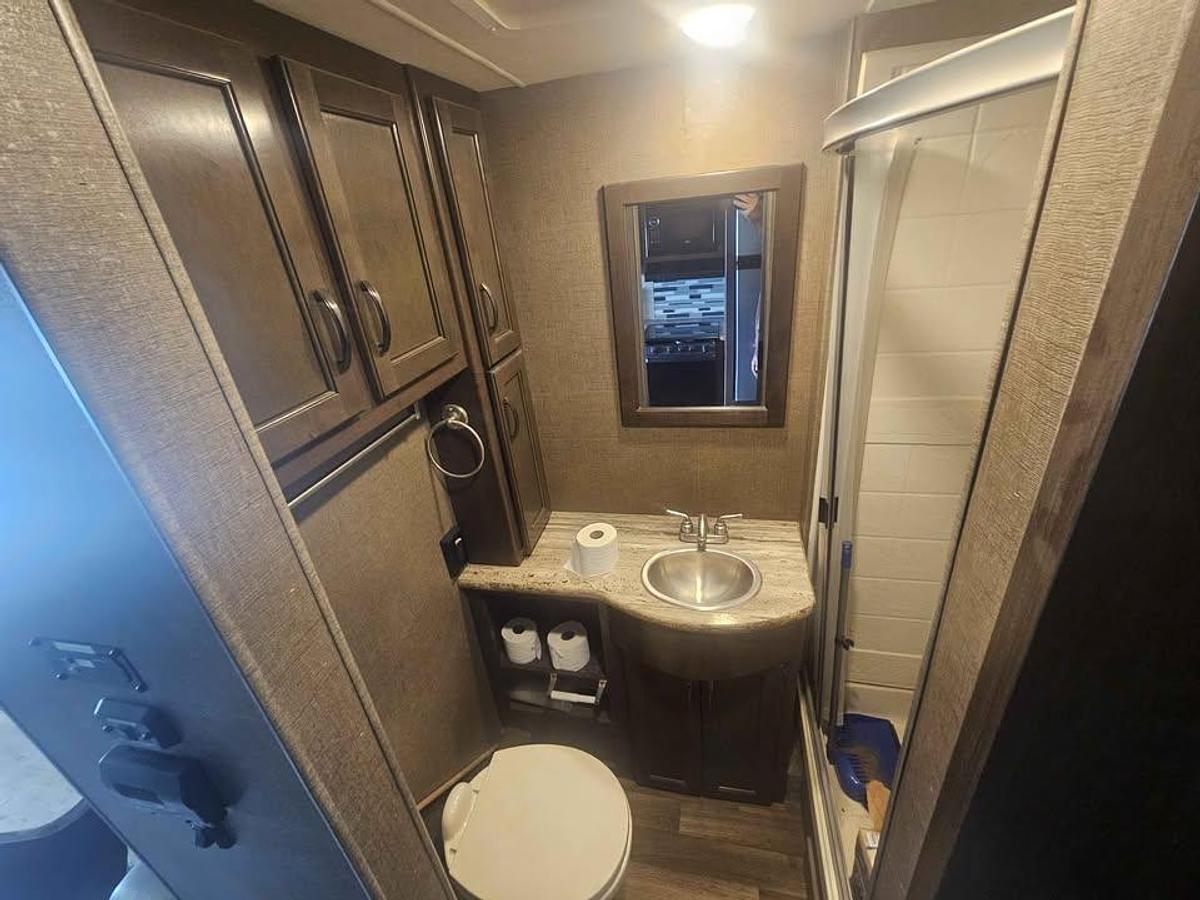 Used 2018 Thor Motor Coach  A.C.E. 29.3