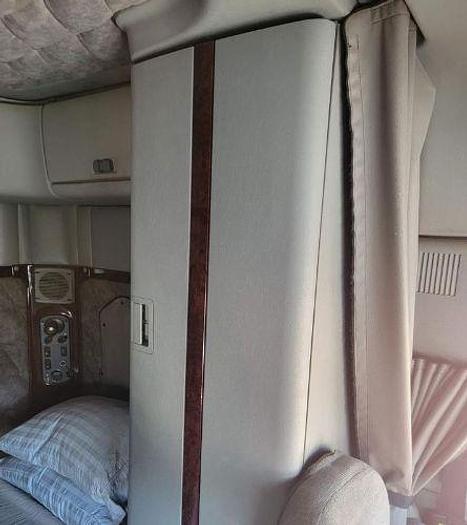 Used 2016 Freightliner CORONADO 132