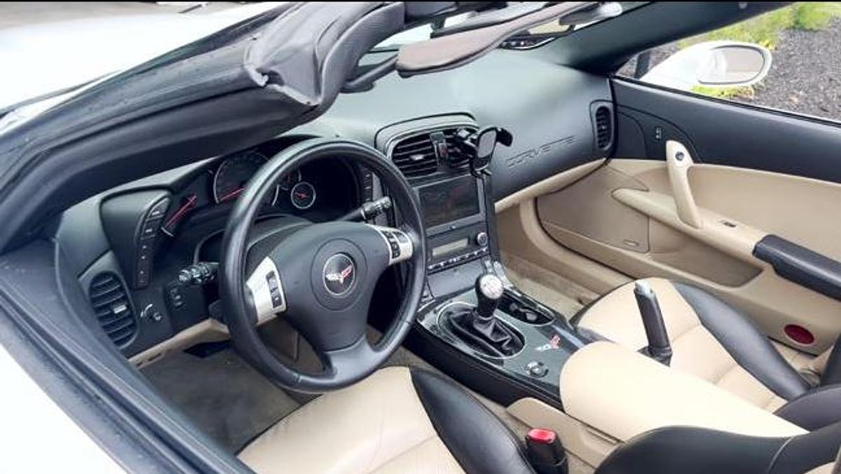 Used 2011 Chevrolet Corvette Z16 Grand Sport w/3LT Convertible