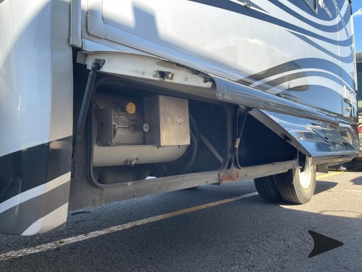 Used 2008 Fleetwood RV Icon 24A Class C Motorhome