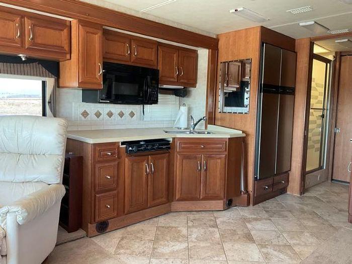 Used 2004 Country Coach Inspire 300 Sienna