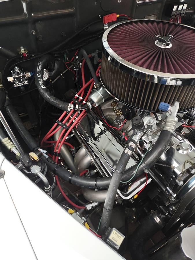 Used 1946 Ford super deluxe Tudor sedan