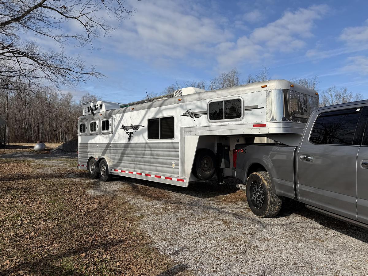 Used 2008 Platinum 3HLQ 3 Horse Trailer