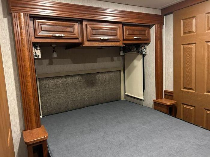 Used 2018 Forest River Legacy 38C