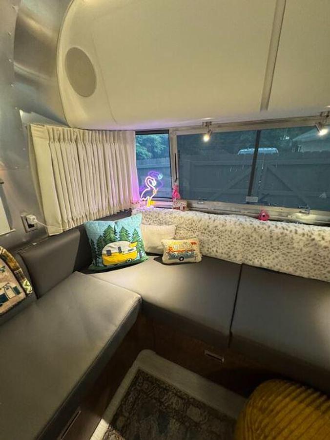 Used 2024 Airstream Globetrotter 30RB Twin