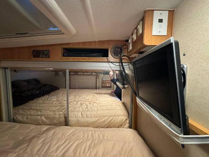 Used 2006 Lance 1181 MAX CAMPER