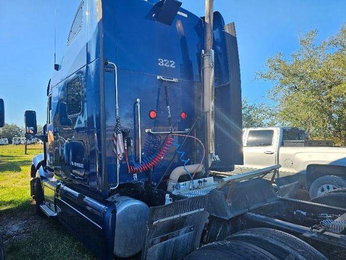 Used 2013 Peterbilt 587