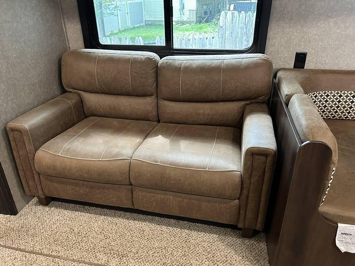Used 2018 Jayco Jay Flight 28BHS Travel Trailer