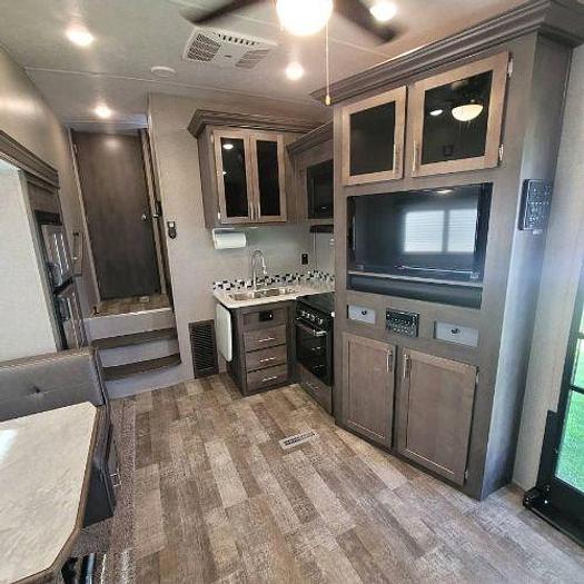 Used 2019 Forest River Rockwood Ultra Lite 2441WS