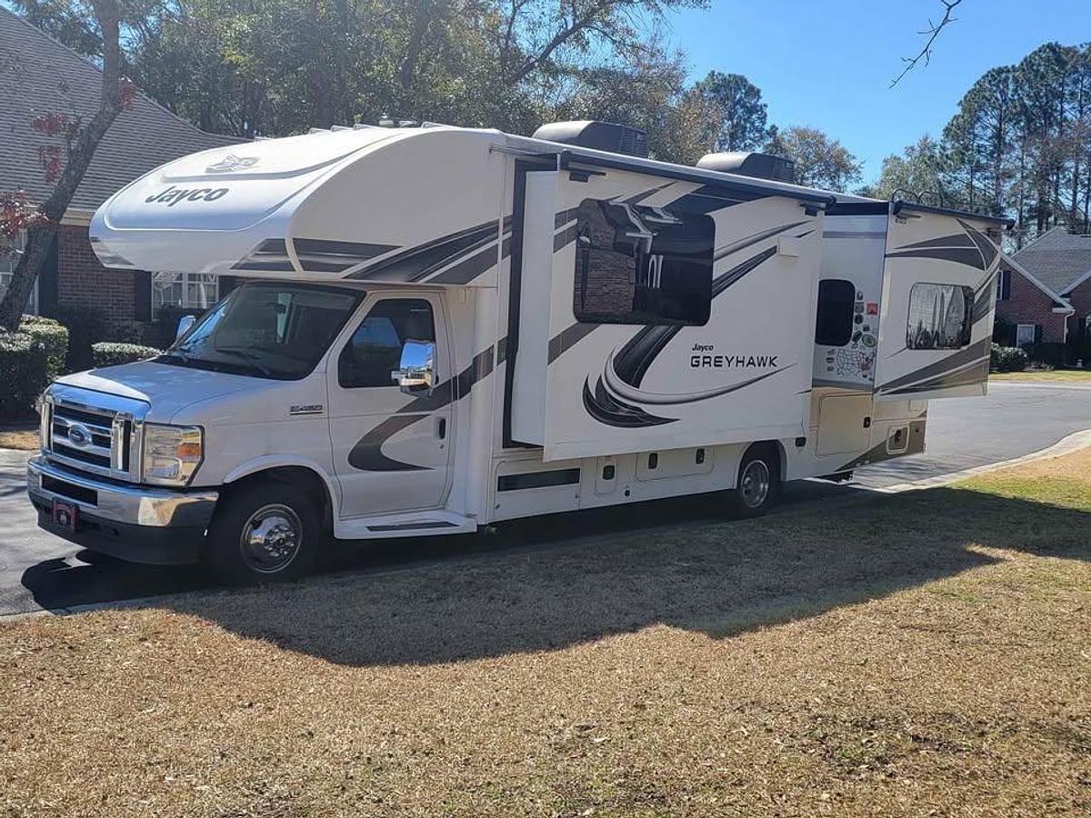 Used 2021 Jayco Greyhawk 27U