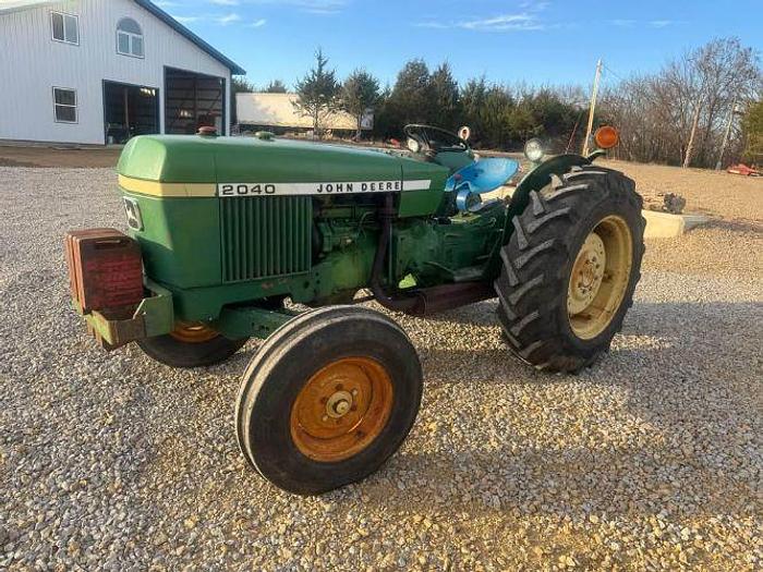 Used 1977 JOHN DEERE 2040