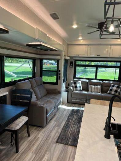 Used 2024 Jayco Pinnacle 36KPTS