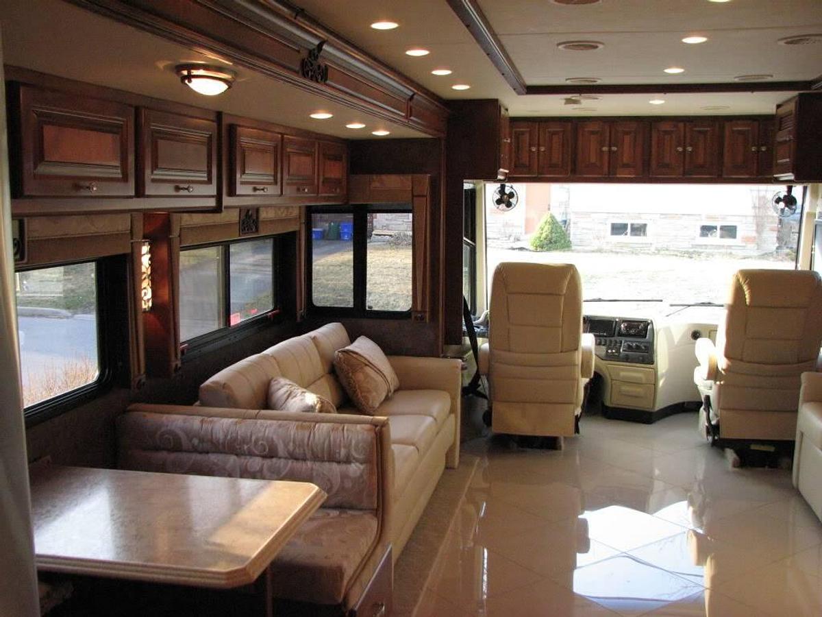 Used 2011 Tiffin Phaeton 40QKH